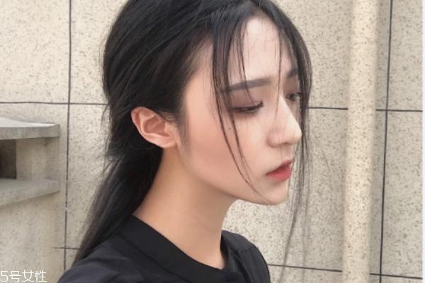 右脸颊长痘的原因及调理方法 十个祛痘的小妙招