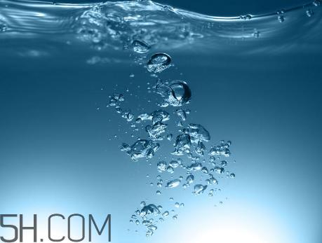 双氧水是什么？双氧水是酒精吗？