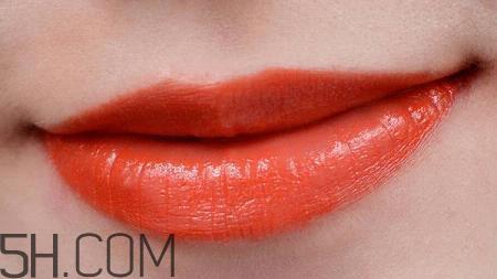 纪梵希新版禁忌之吻色号试色 纪梵希禁忌之吻16号好用吗