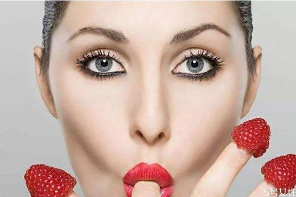 开眼角需要多少钱呢 开眼角需要注意什么呢