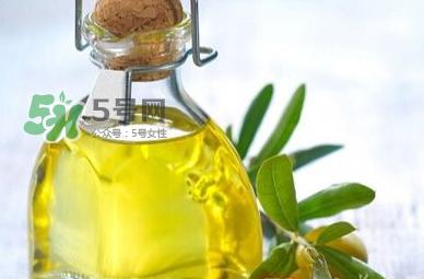 橄榄油丰胸效果怎么样？橄榄油的丰胸方法