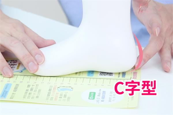 儿童买鞋子尺码怎么选 不同年龄挑选重点不同