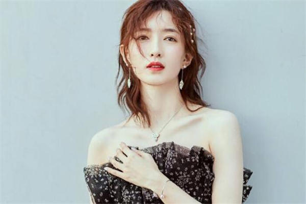 e光嫩肤大概多少钱 e光嫩肤有什么副作用