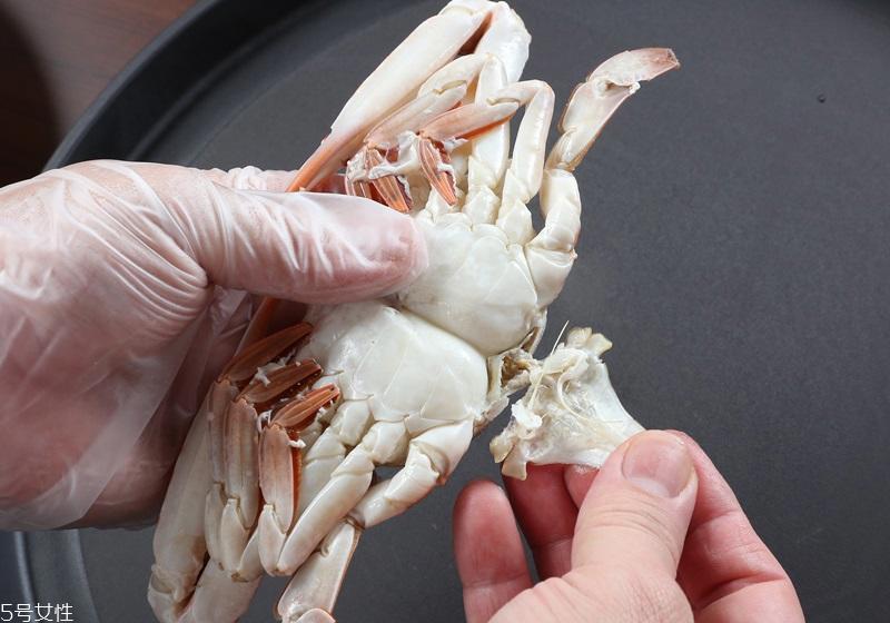 螃蟹怎么吃图解 优雅品尝螃蟹