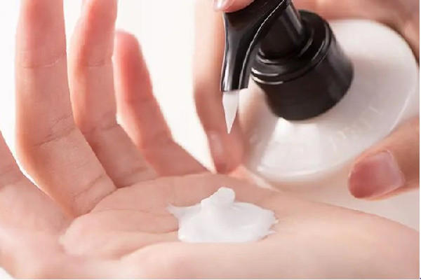 身体乳的功效和作用 身体乳可以擦全身部位吗