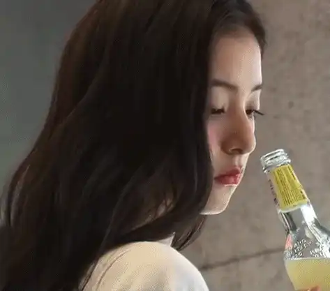 tokyo girls 2017新木优子绿裙子是什么牌子