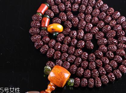 菩提子手串有什么好处 难怪这么受欢迎