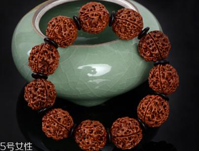 菩提子手串有什么好处 难怪这么受欢迎