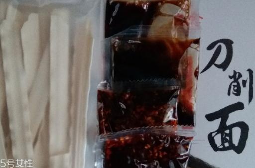 刀削面怎么做好吃？几种意想不到的吃法