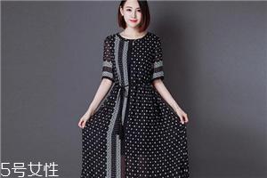 黑色连衣裙怎么搭配?黑色连衣裙搭配技巧