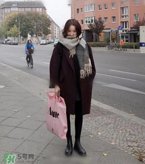 韩国女生冬天穿衣搭配图片 逆龄的穿衣搭配技巧