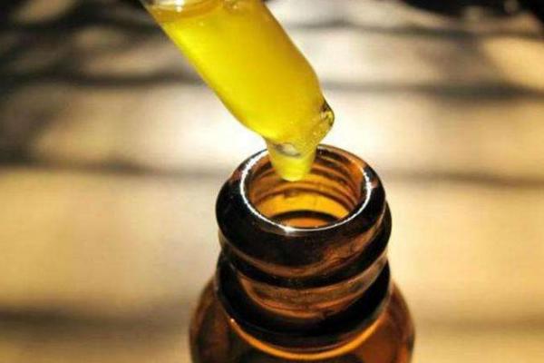 丰胸精油有用吗