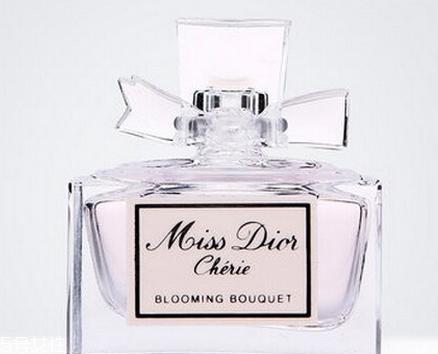 迪奥香水哪款最受欢迎 迪奥香水价格一览表