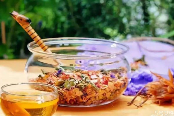 什么是花草茶 喝花草茶有什么好处