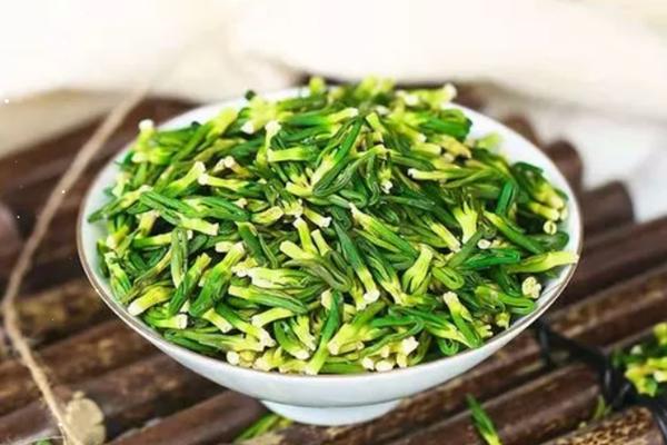 莲子心能不能吃 莲子心能直接吃吗
