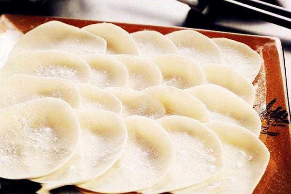 饺子皮怎么做好吃 做饺子皮要注意什么