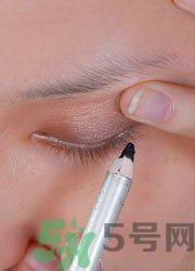 眼线怎么画好看图解？单眼皮怎么画眼线好看？