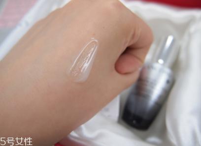 兰蔻小黑瓶肌底液适合什么年龄 30左右很适合