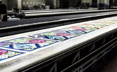 dior迪奥丝巾正品价格 一条丝巾也是你买不起的价格