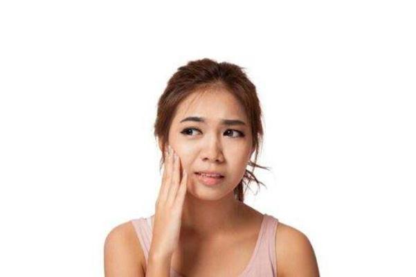 皮肤黄怎么变白 造成黄皮肤的原因有哪些