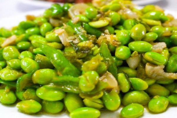 青豆有什么营养价值呢 青豆有什么功效呢
