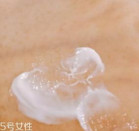 377美白精华的功效和副作用