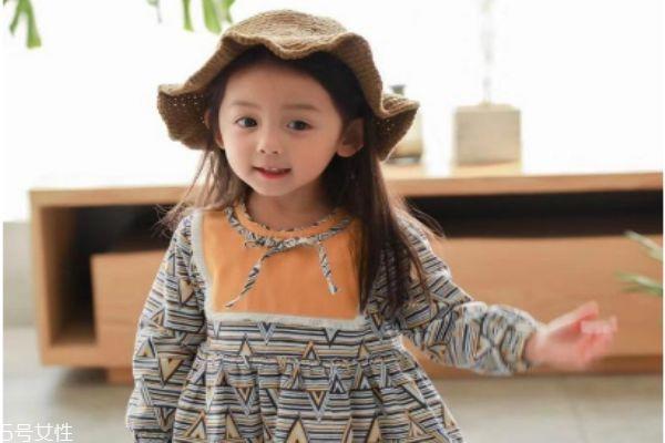 3岁宝宝短发简单编发 小女孩可爱发型