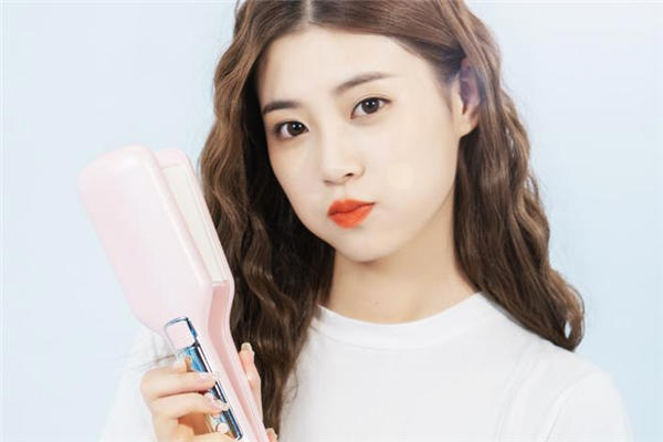 novus卷发棒怎么用 novus卷发棒正确用法