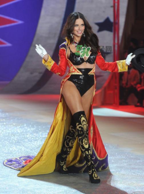 2017维秘秀场音乐是什么歌曲？2017维秘开场歌曲谁唱的？