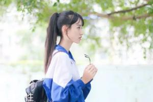 校服怎么穿才好看?大码校服打造Kingsize
