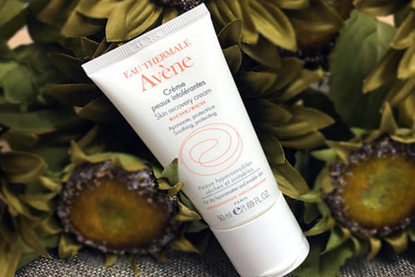 雅漾修护舒缓保湿霜适合什么肤质 雅漾修护舒缓保湿霜的功效