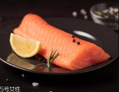 三文鱼刺身怎么吃才正确