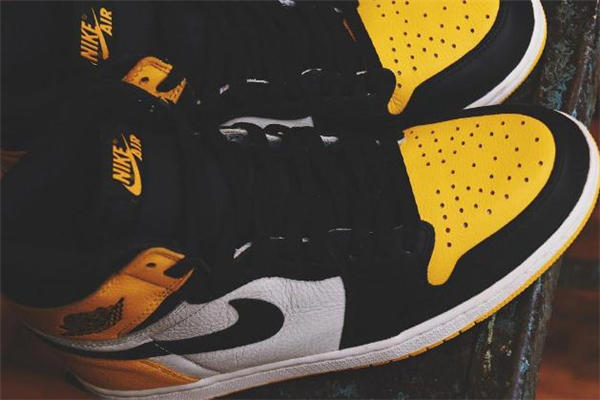 aj1黑黄脚趾货量大吗 依然要靠抢