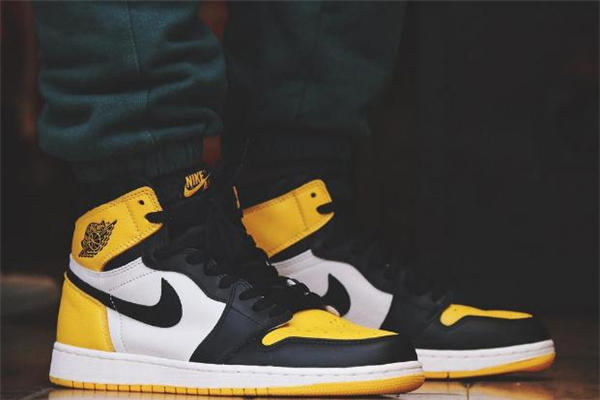 aj1黑黄脚趾货量大吗 依然要靠抢