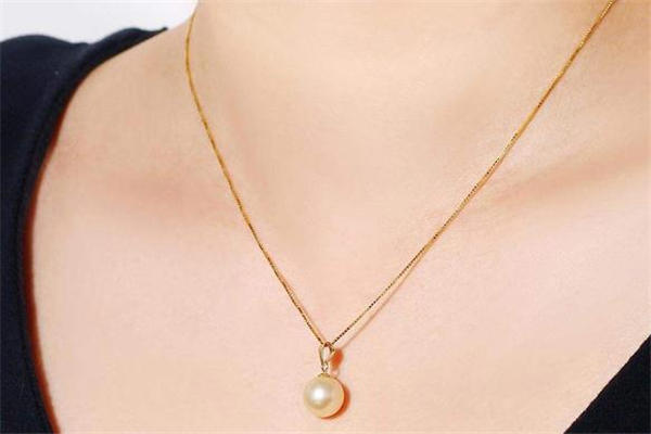 金珍珠吊坠多少钱 金珍珠吊坠价格