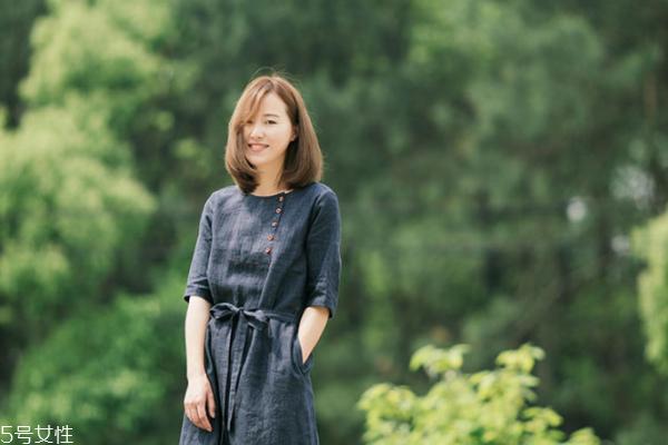 瘦脸齐肩发型图片女 这个长度干练又温柔