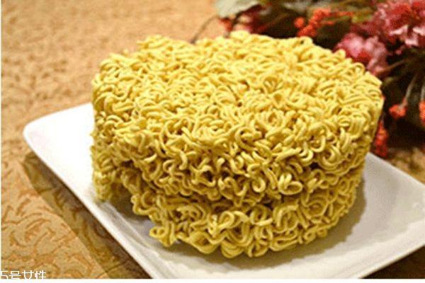 泡面有什么危害吗 可以长期吃泡面吗