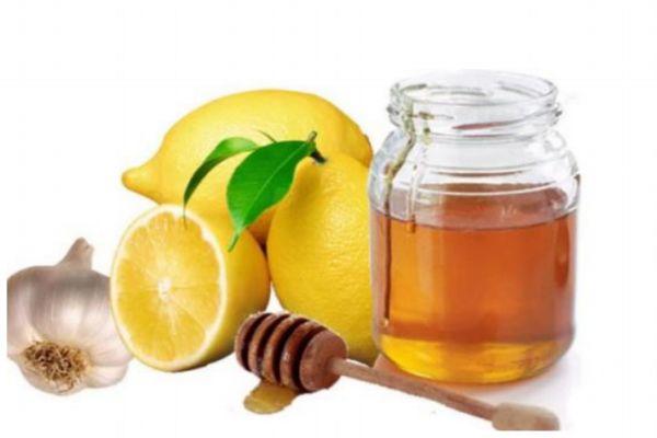 柠檬蜂蜜水的功效 柠檬蜂蜜水怎么做