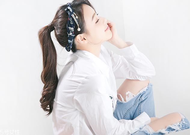 发带怎么戴 中长发怎么用发带编发