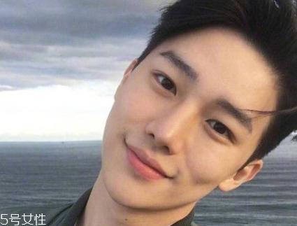 2018男生流行发型名称 2018年男生短发发型图片