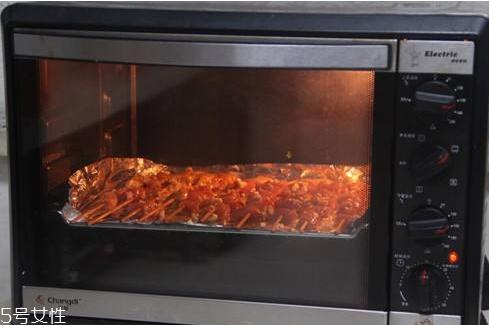 烤箱烤肉需要多长时间 烤箱烤肉小技巧