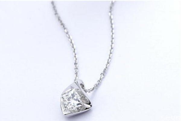 钻石项链的寓意 钻石项链的象征