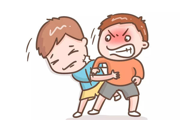 上海5岁男孩在培训机构被同学殴打 孩子被打家长怎么处理