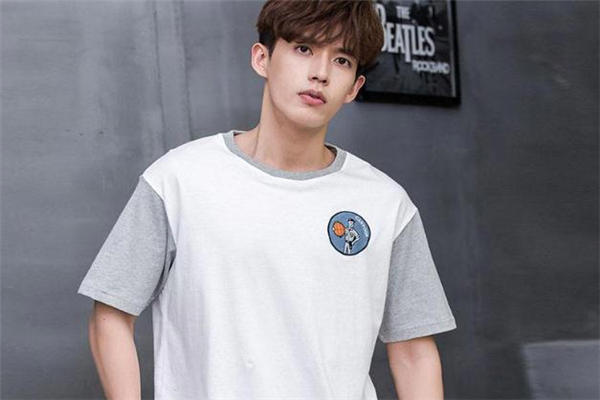 唐狮衣服适合什么年龄 客户群体很年轻