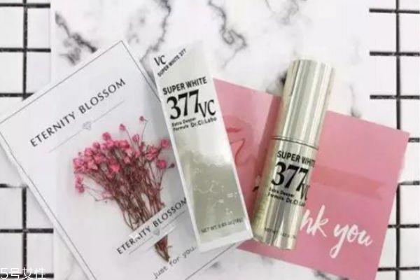 40岁女人精华液用什么 适合四十岁的面部精华