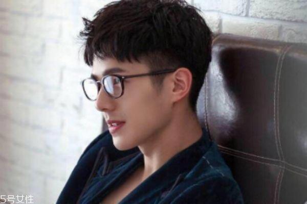 2019男生发型流行趋势 2019男生最流行发型