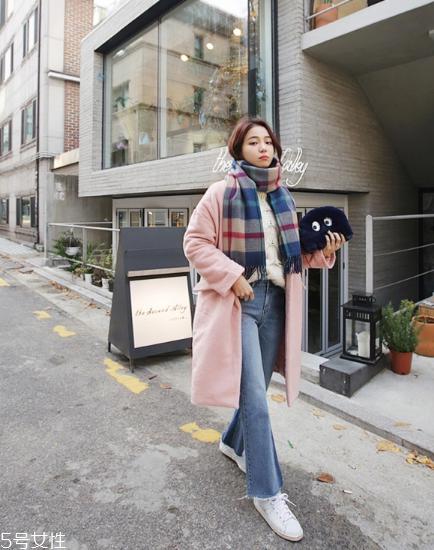 格子围巾怎么搭配？瞬间打破冬日沉闷感