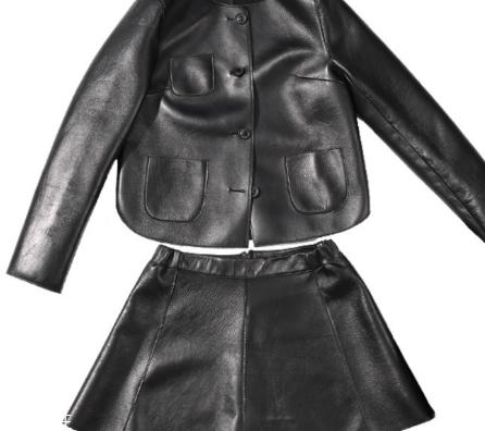 短款皮衣怎么搭配好看？酷girl的冬日选择