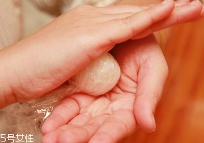 海苔饭团的做法图解 海苔饭团不同形状做法