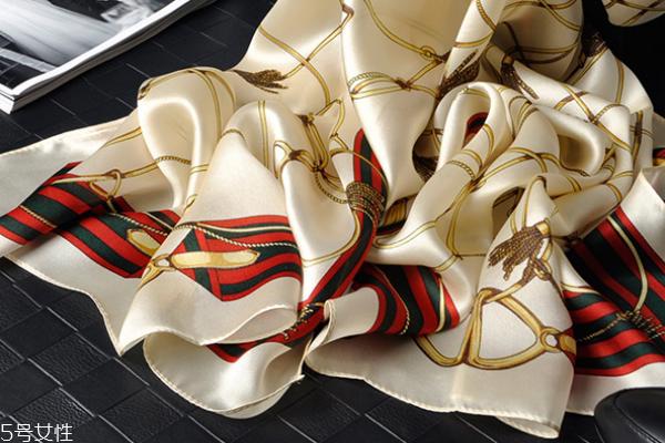 真丝围巾什么牌子好 认准这些品牌